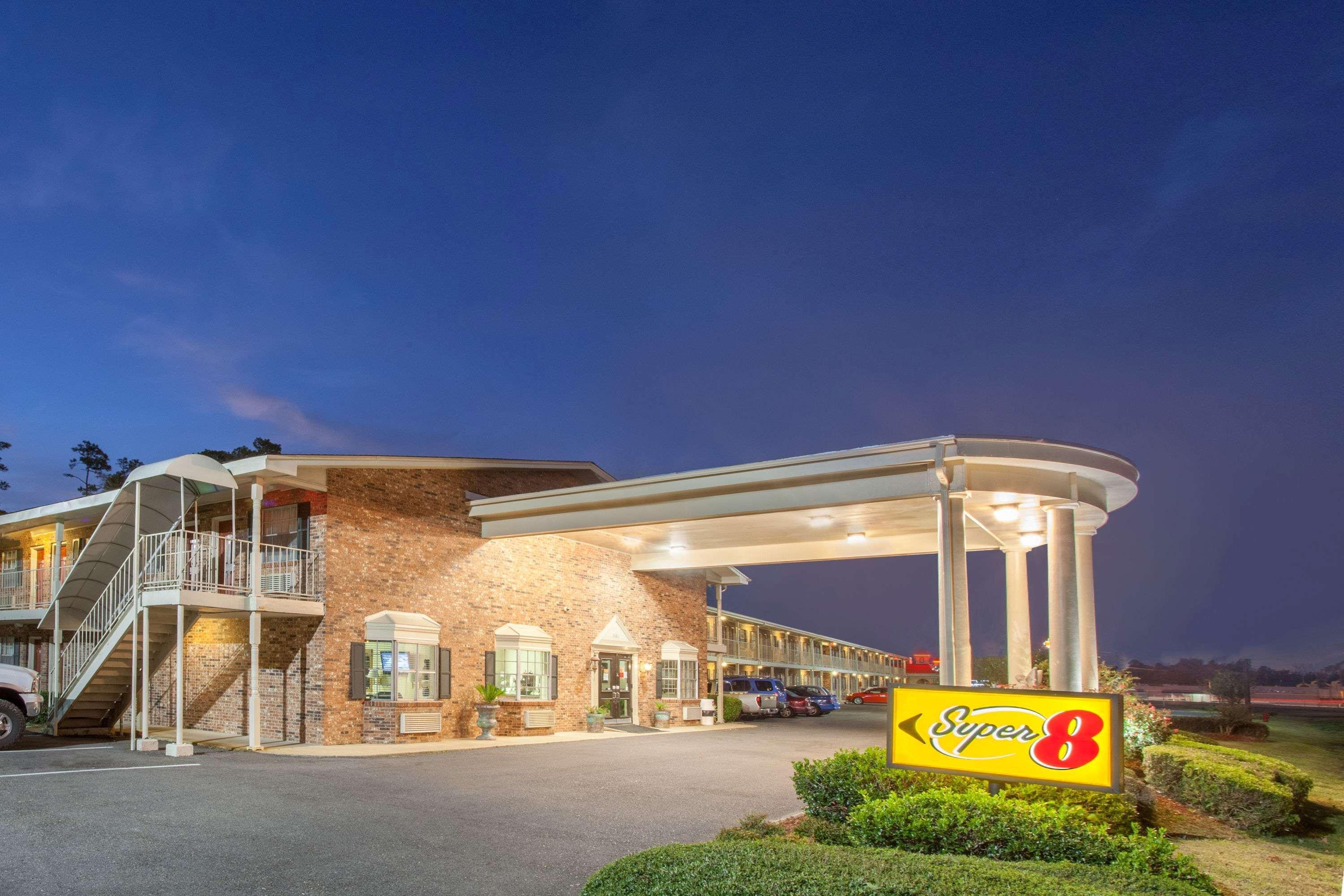 Super 8 By Wyndham West Monroe Hotel Exterior foto